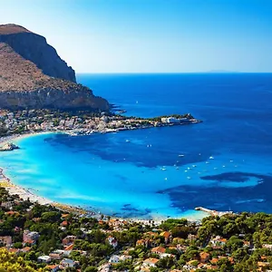 mondello-sunrise.sicilyhotelsitaly.net/